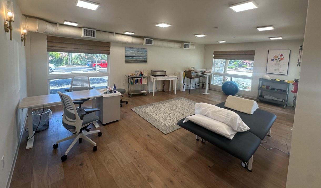 Hand therapy treatment room at Thrive Hand Therapy in Los Gatos, California